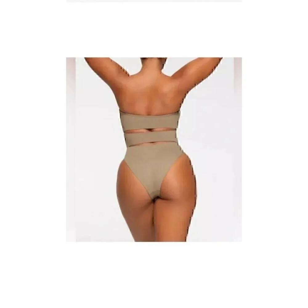 SKIMS PLUS SIZE RECYCLED CUT OUT STAPLESS MONOKINI DESERT SWIMSUIT 4X